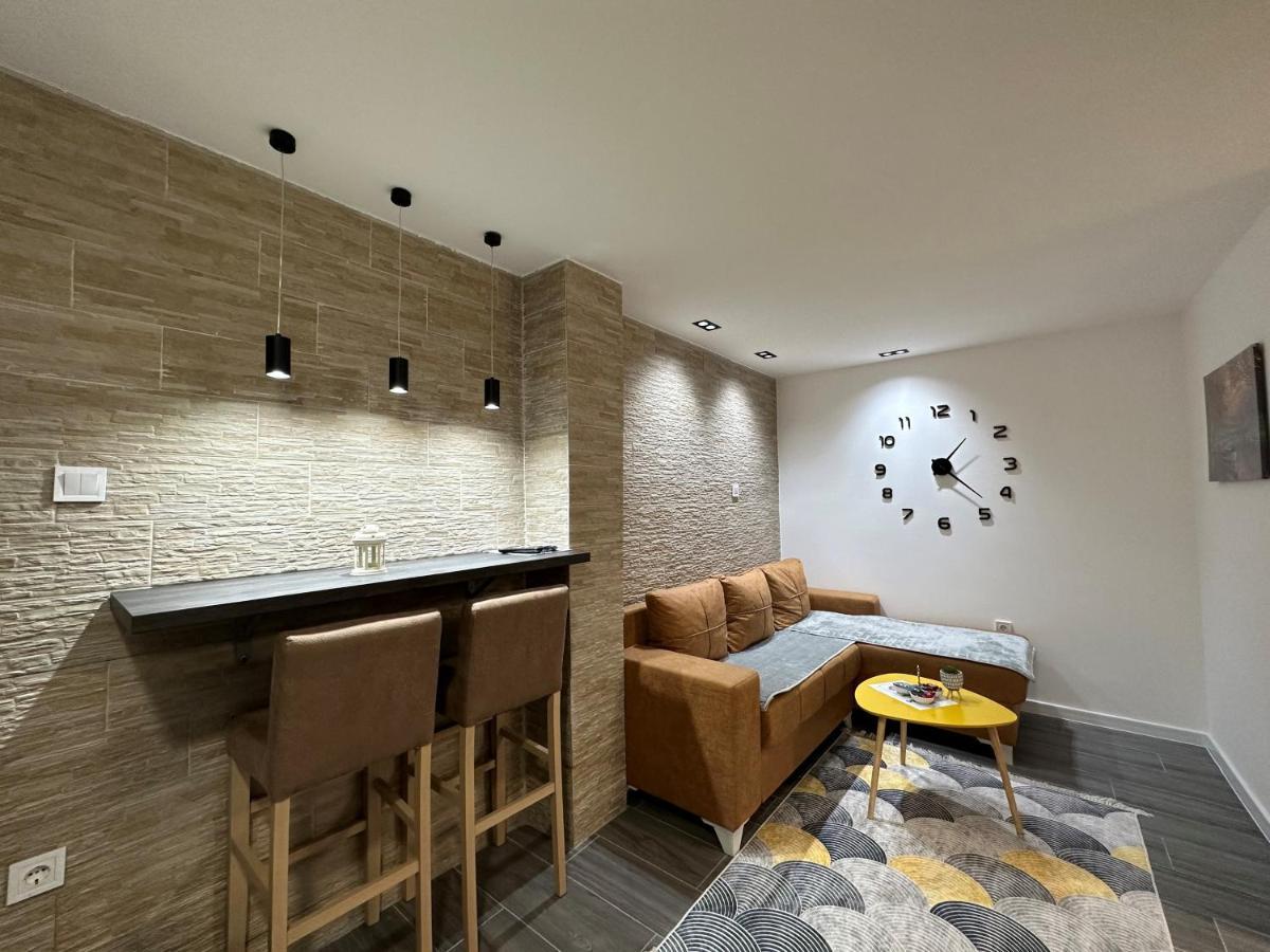 Vucinic Studio Apartment Cetinje Exterior foto